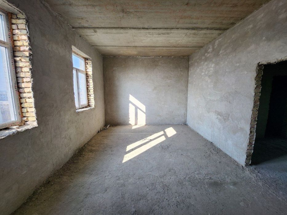 Tezda 2 xonalik 5 etajda joylawgan kvartira sotiladi