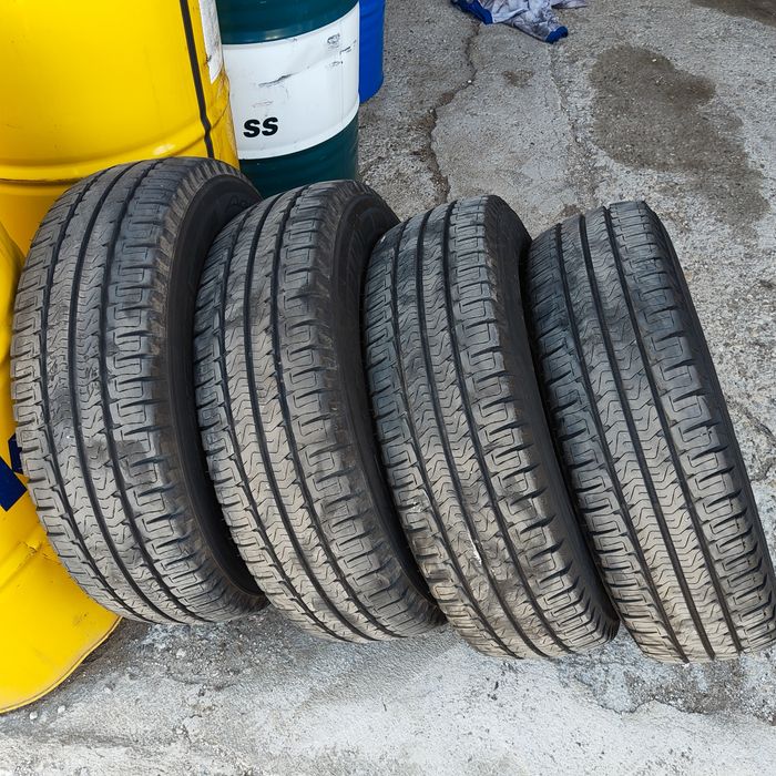 225/75/16 CP MICHELIN