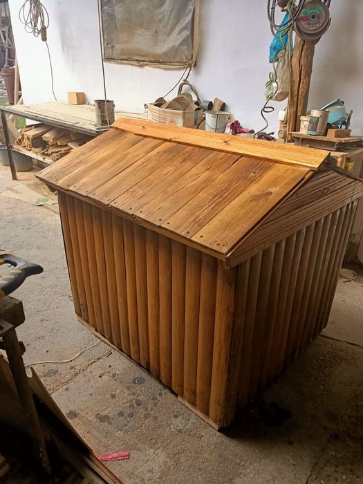 Продам будку для большой собаки