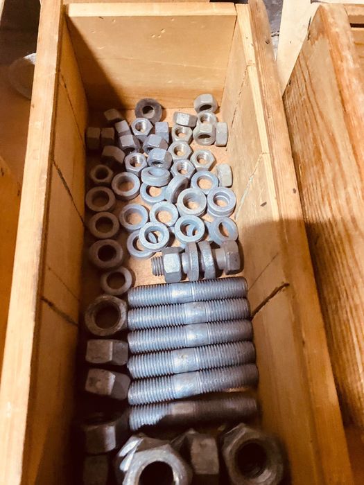 Продам крепежные материалы