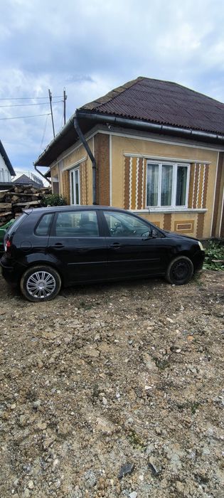 Vand Wolkswagen polo avariat usor