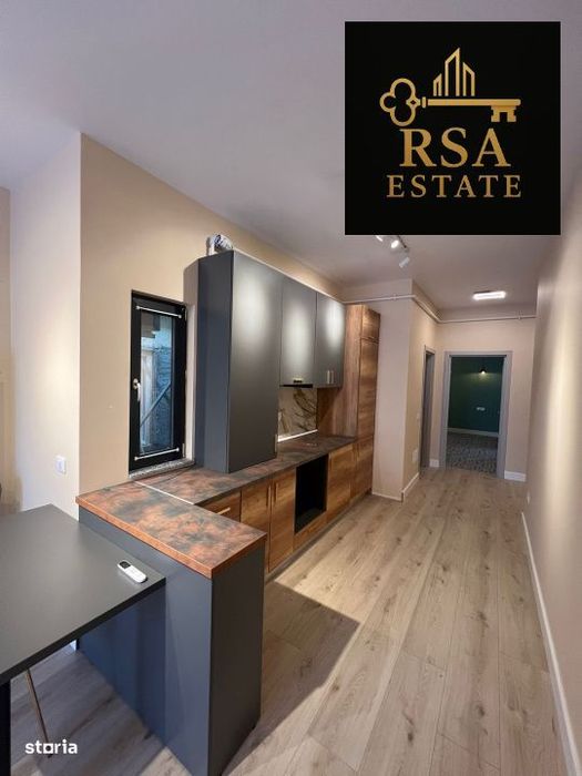 Apartament tip penthouse 2 camere, ultracentral,terasa 25mp-Ramnicu Va
