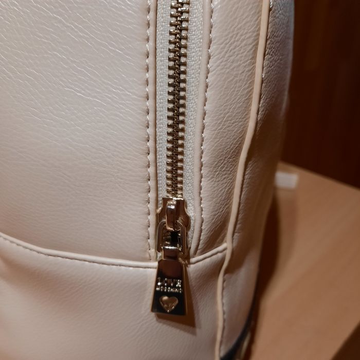 Оригинална дамска раница на Love Moschino