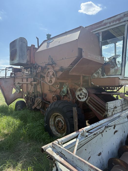 Камбайн Енисей продам