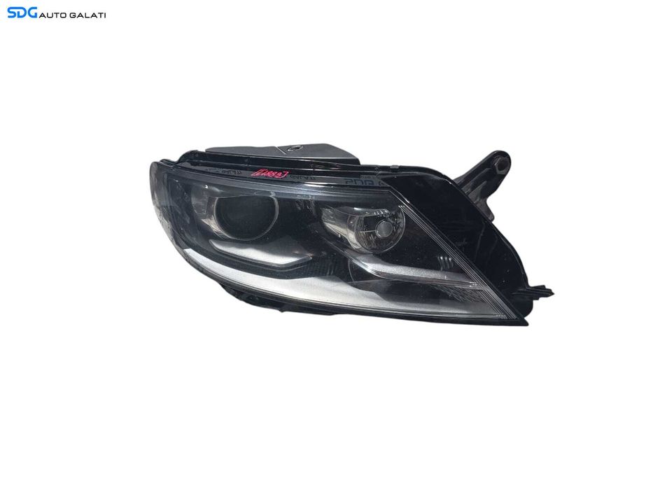 Far Dreapta cu Lupa si Xenon Volkswagen CC 2012 - 2017 Cod 3C8941032B 030127867200 8K0941597E [L1883]