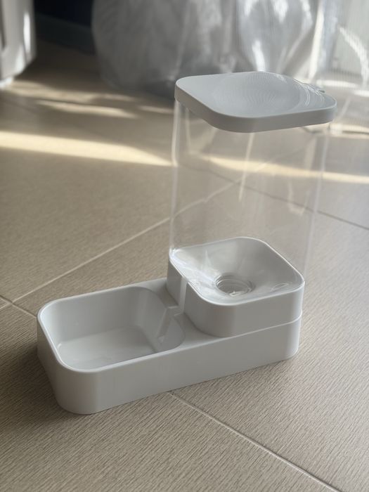 Автоматично пълнеща се купа за вода за домашен любимец