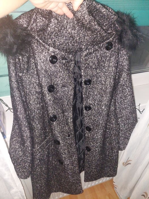 Haină groasă marimea 44