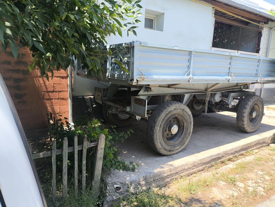 Продается ЗИЛ 130 + тележка