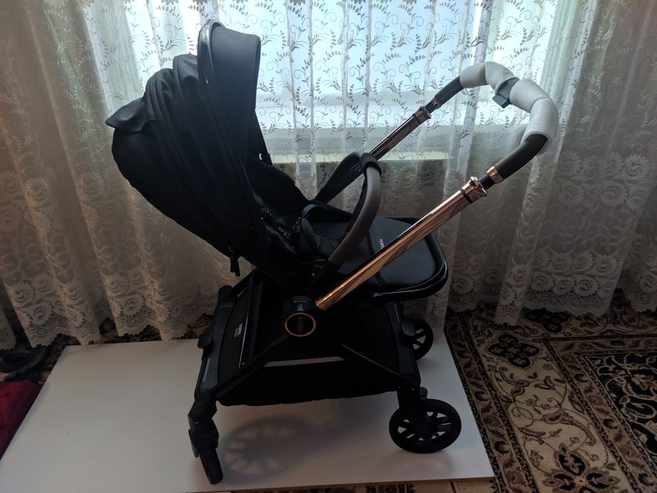 Срочно продам коляску Kidilo