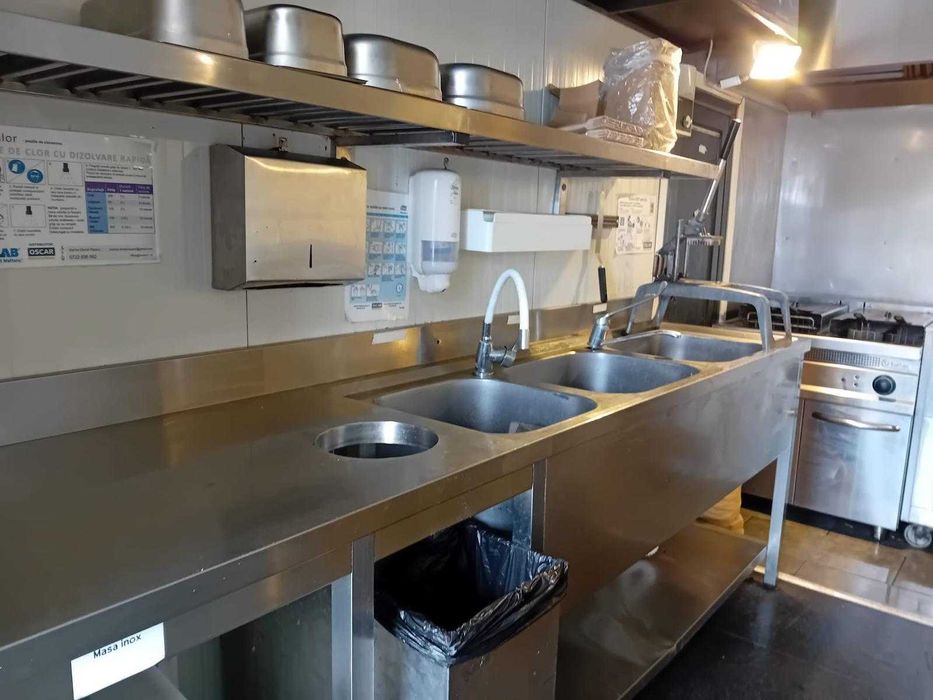 Container Fast Food aflat in Vama Veche