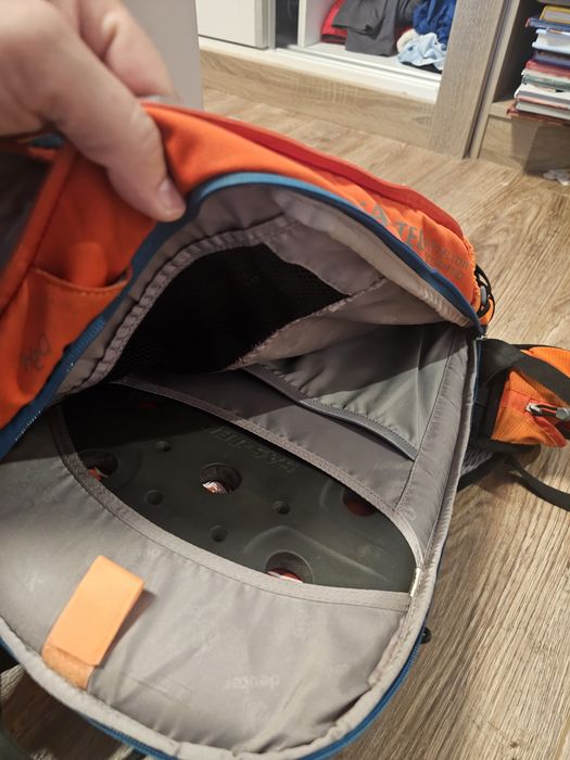 Deuter Attack 20l - раница за колело