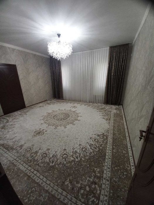 Uy sotiladi 3 xonali 4 xona qilingan