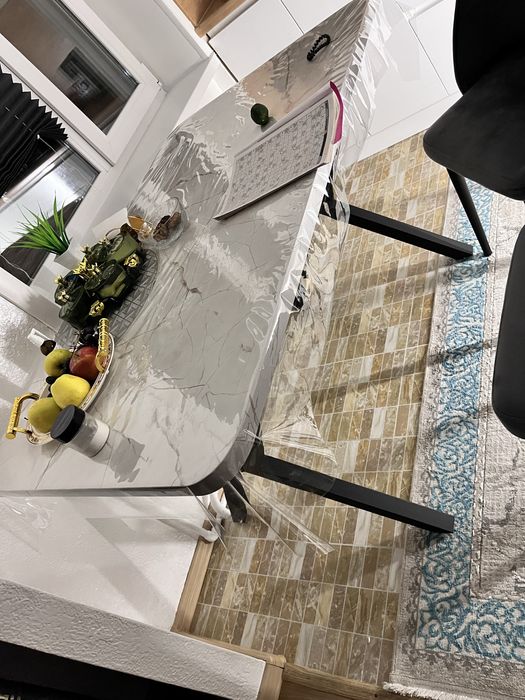 Продам новый стол