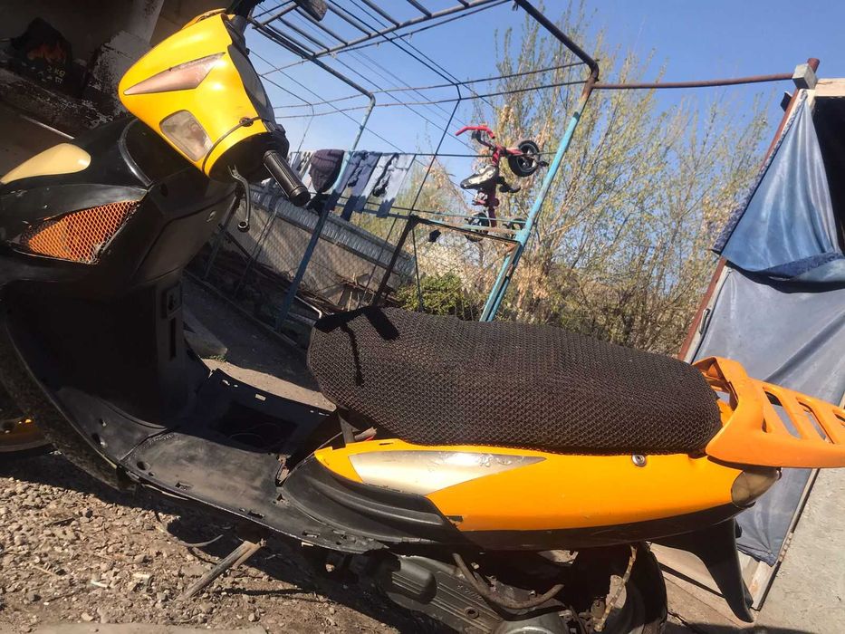 Продам срочно скутер