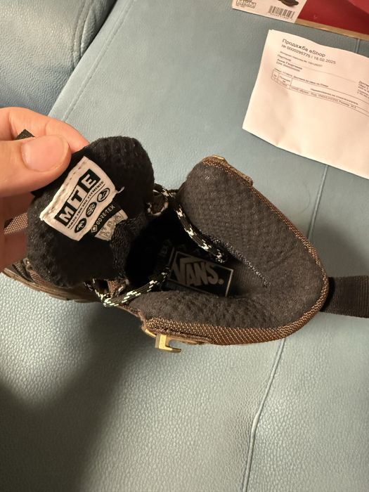 Чисто Нови Обувки(Зимни) за момче Vans