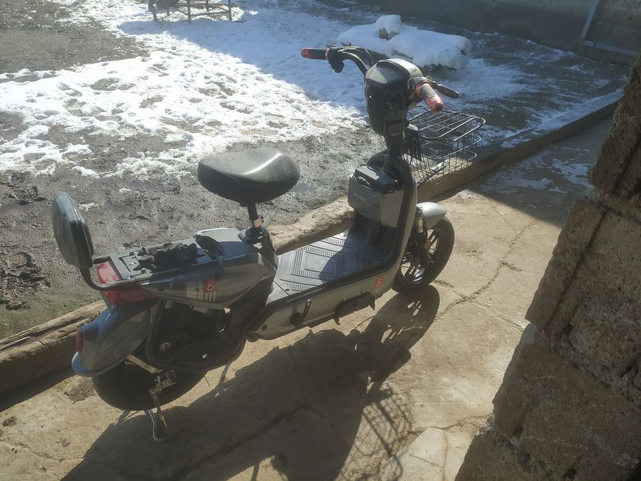 Электро самокат продаю