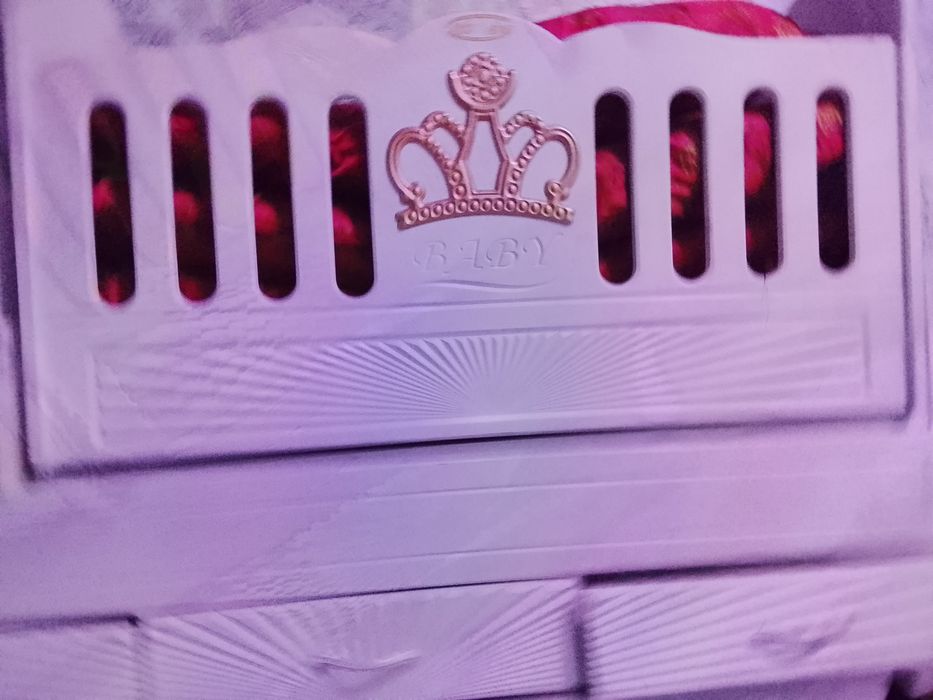 Детский кровать сотилади