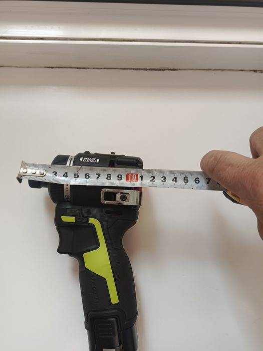 Импакт шуруповерт безщеточный.