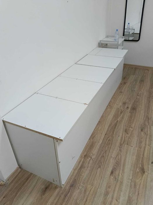 продам 3 платяных шкафа и столы
