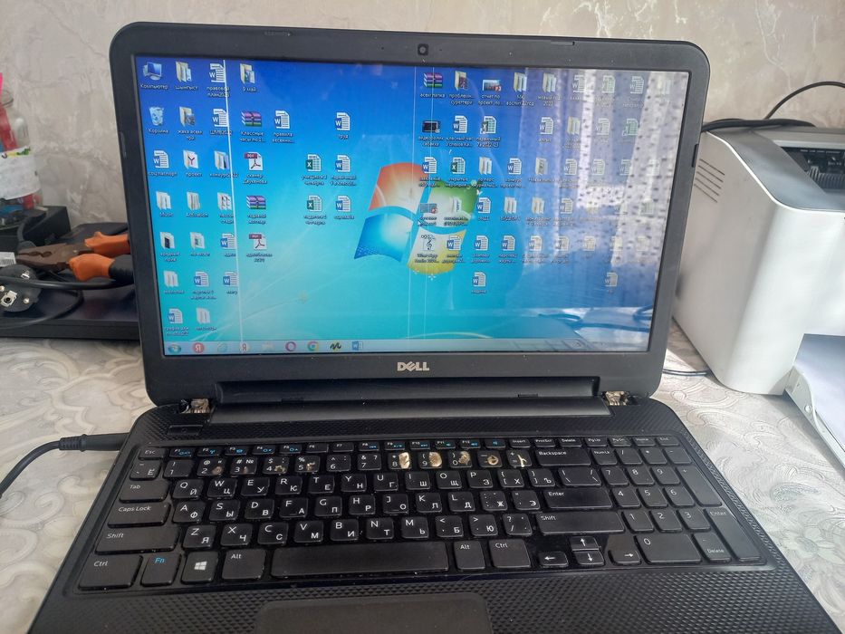 Продается ноутбук "DEEL"