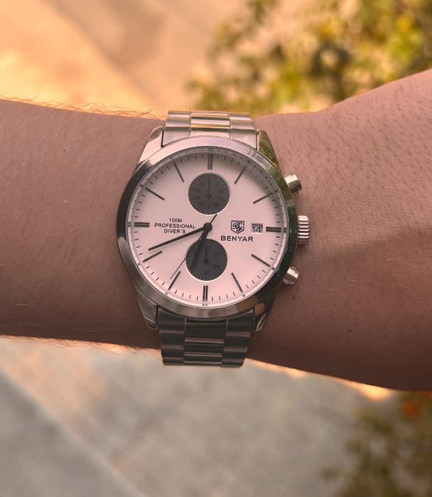 Чисто Нов Мъжки Часовник Benyar Chronograph