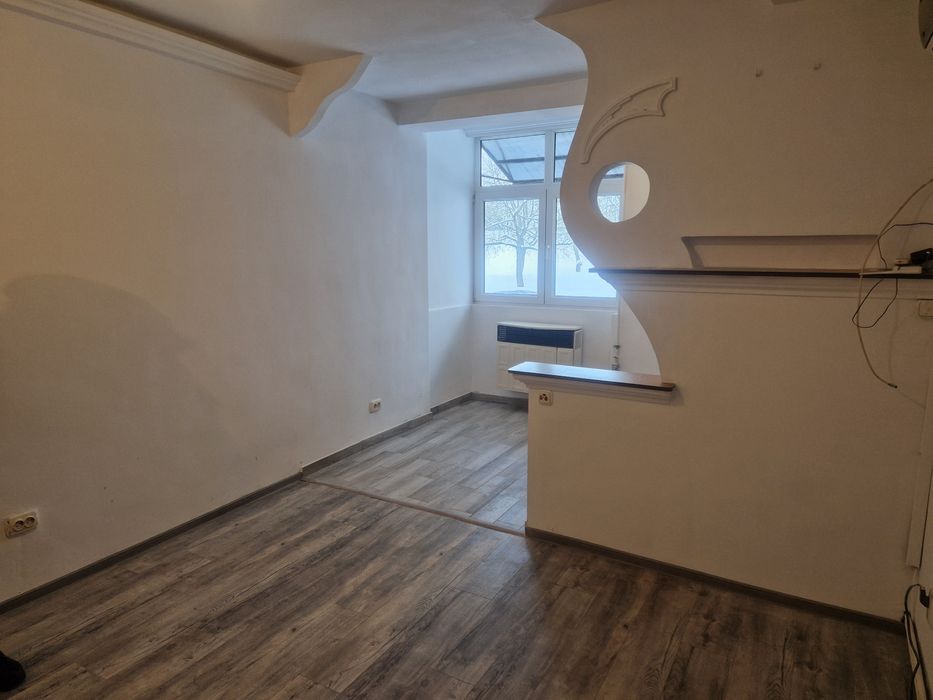 Garsoniera de vinzare sau schimb cu apartament micro 17