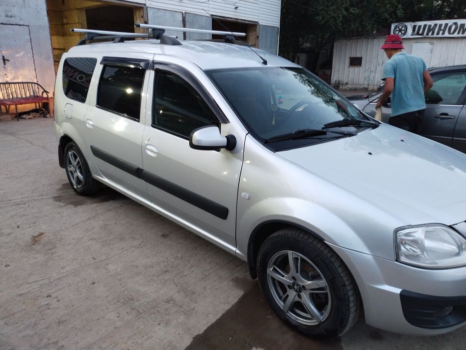 Продам Ларгус. 2015