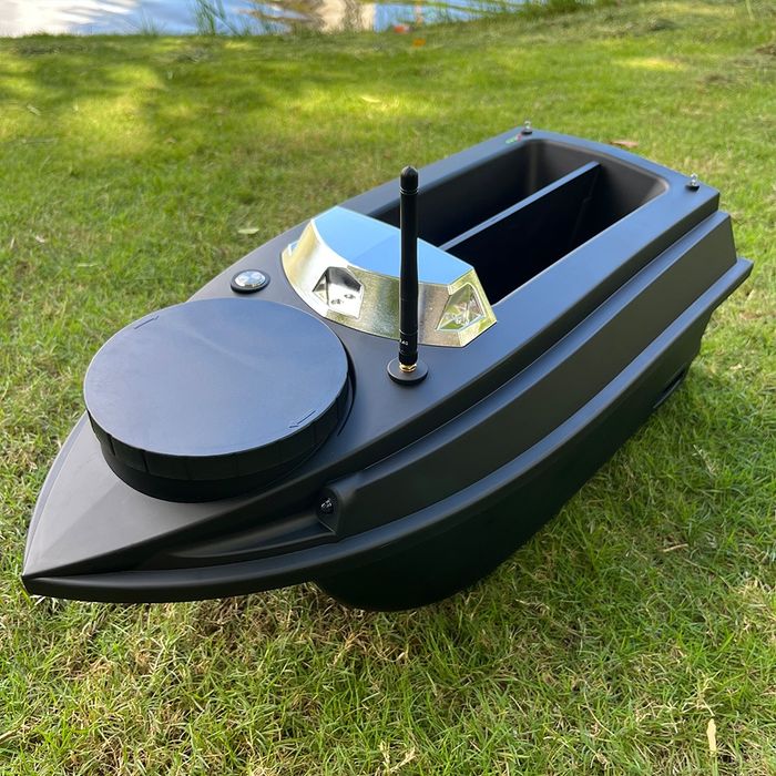 Barca barcuta TOP 2025 GPS/SONAR/BRUSHED/180 PUNCTE/15KMH/5,5 KG/800M