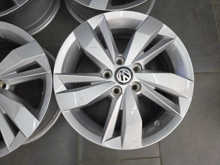Джанти 15 - Volkswagen Polo -