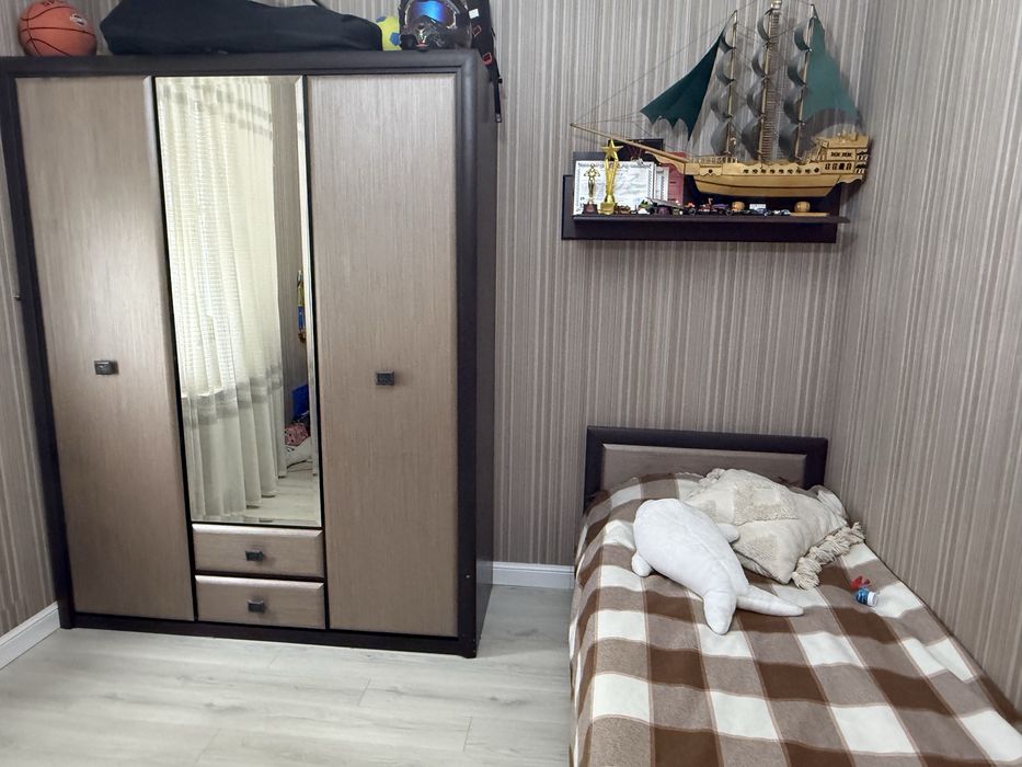 Спальный гарнитур