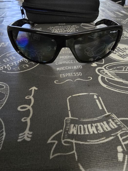 Слънчеви очила Арнет