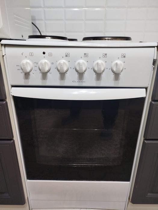 Продам электрическую плиту