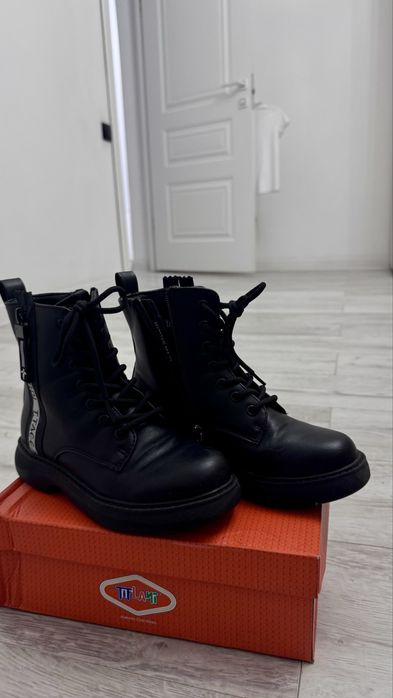 Ботинки 33 размео