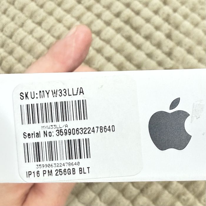 Продам iPhone 16 Pro max 256гб.