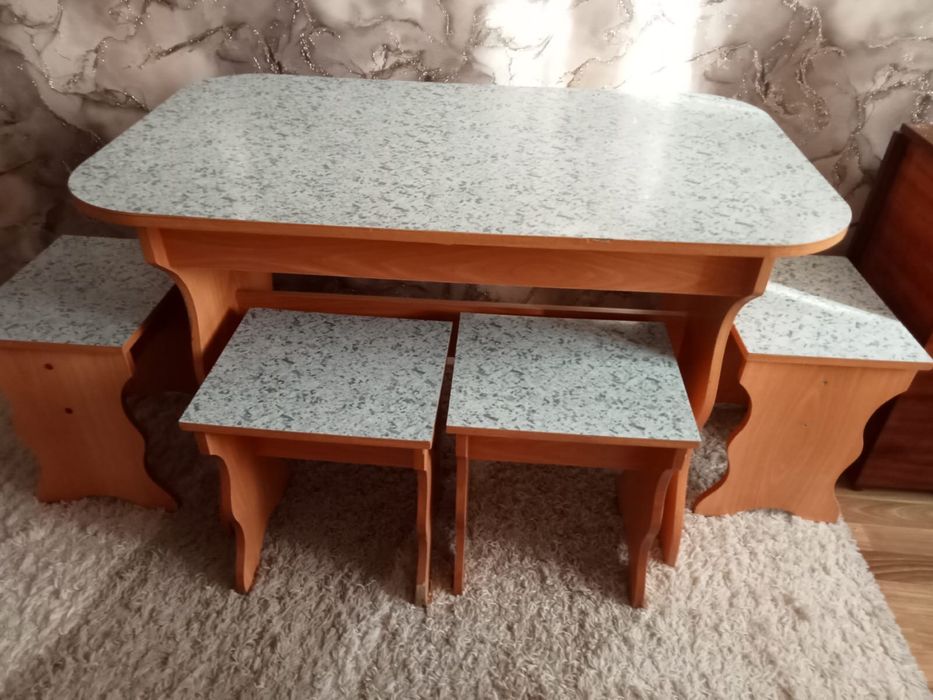 Продам обеденную зону