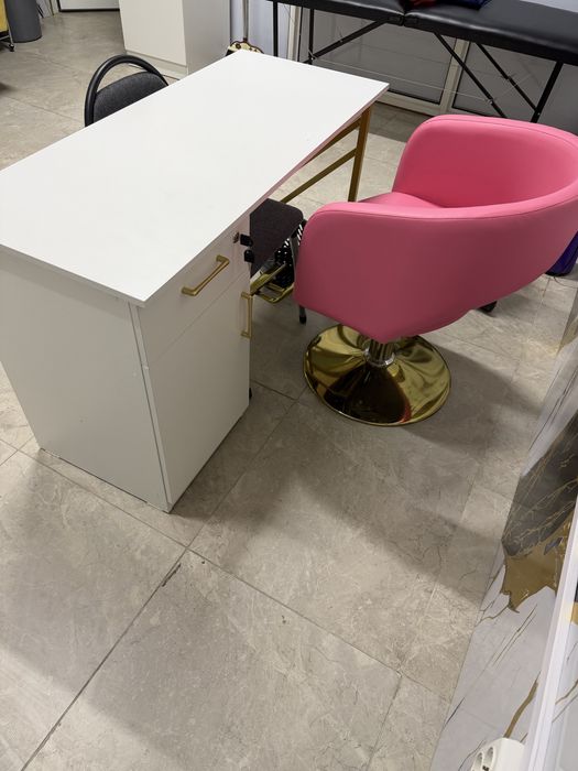 Мебель для салона красоты