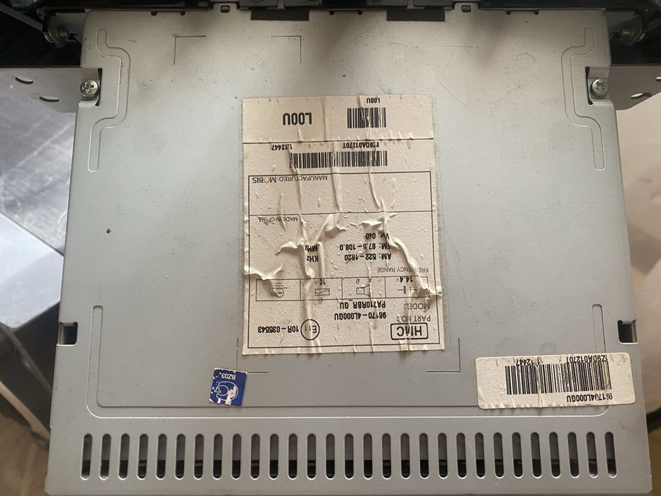 Продам машнитолу от киа с облицовкой