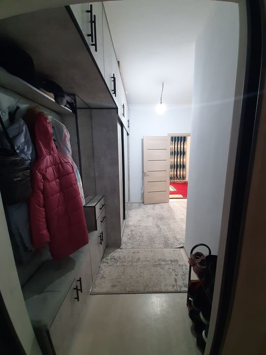 2 xona 4 etaj 16 etajli dom 55 kv metr umumiy maydoni  makler haqi