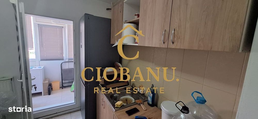 Apartament etaj 1 DECOMANDAT de vanzare zona Rovine