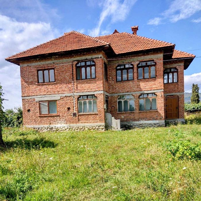 Vând casa locuibila in Polovragi, Gorj