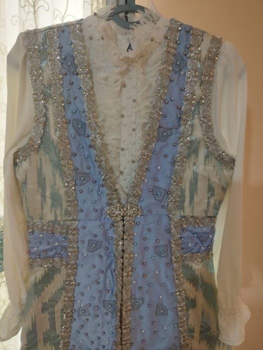 Ansambil 2ta nakidka 1ta baza koylak kamplekt sarisi qo'shib berilad