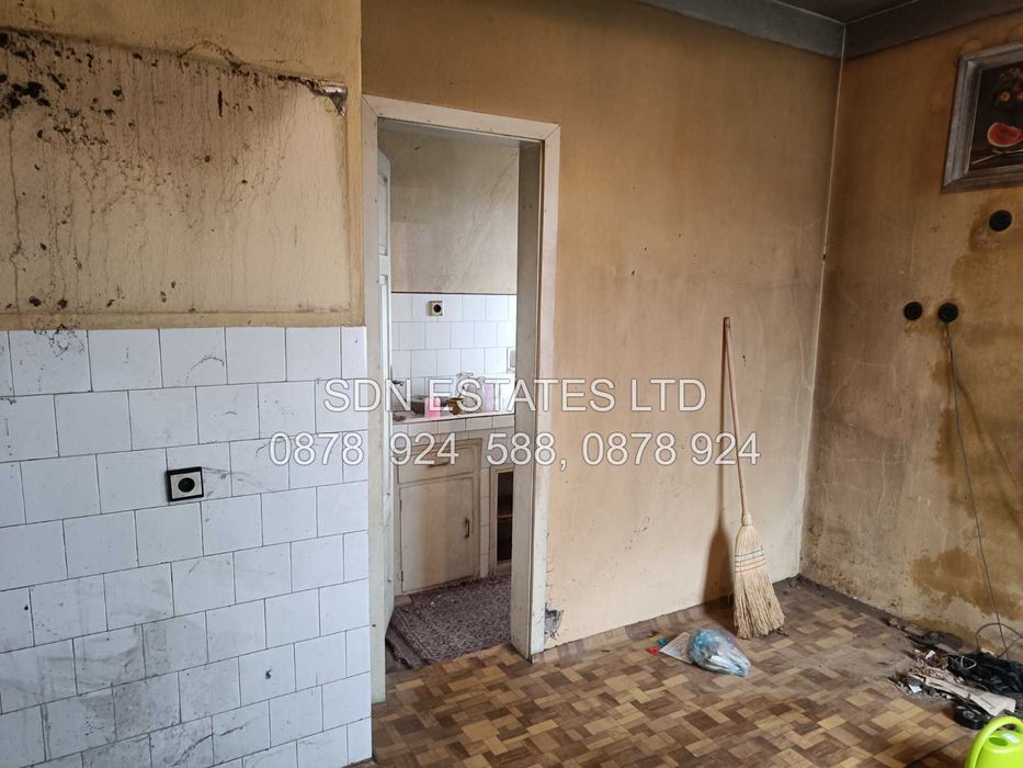 Продава се Къща в Казанлък - 200 кв.м за 1050 €/кв.м - Снимка #5