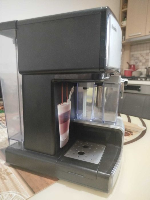 Aparat de cafea Philips si Breville