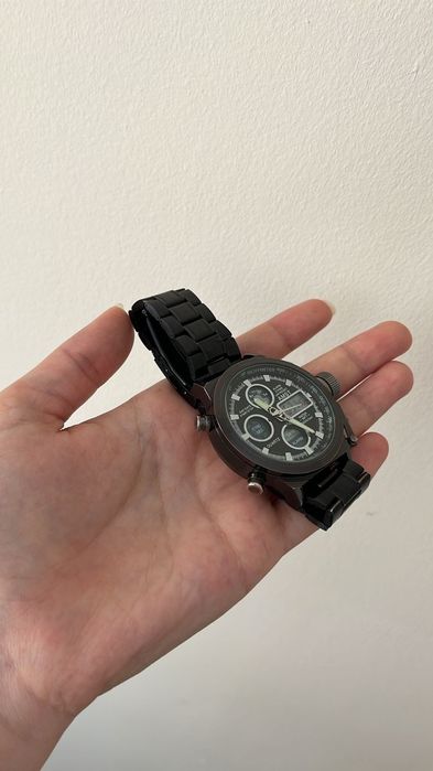 Мужские часы, срочно