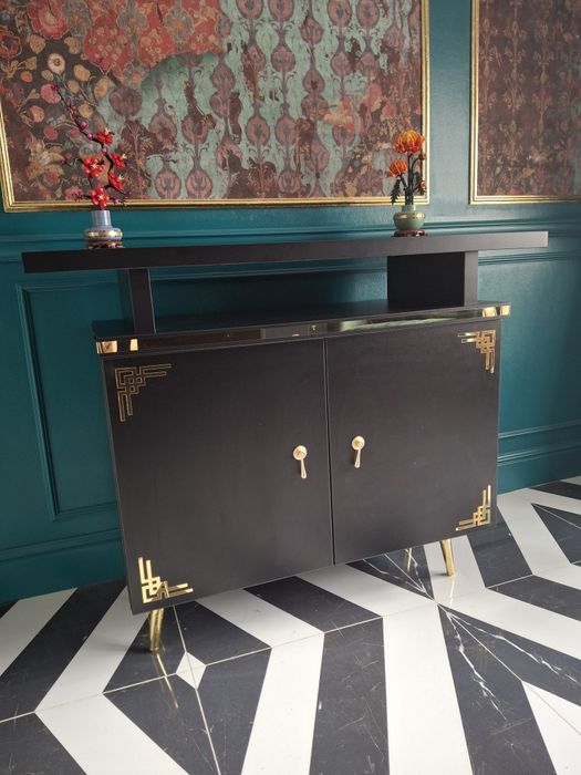 Vand dulap pal,negru mat cu decoratiuni aurii