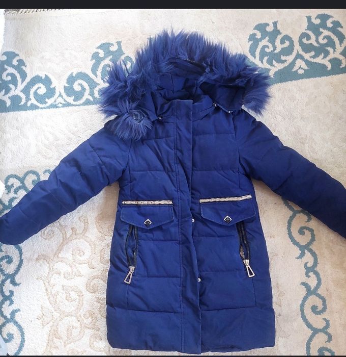 Куртка и безрукавка отдам за вкусняшки детям