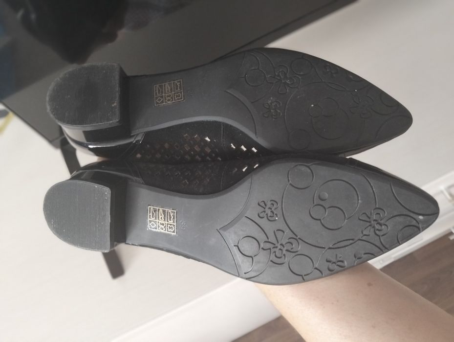 Vând pantofi piele Epica