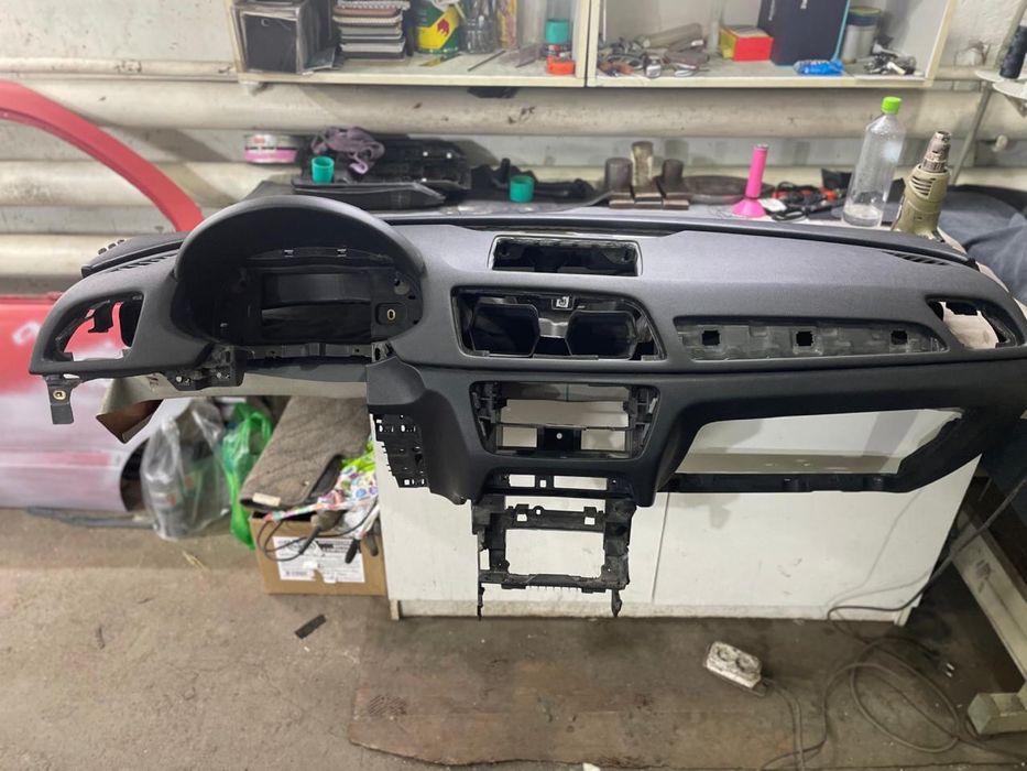 Торпеда Audi Q3.