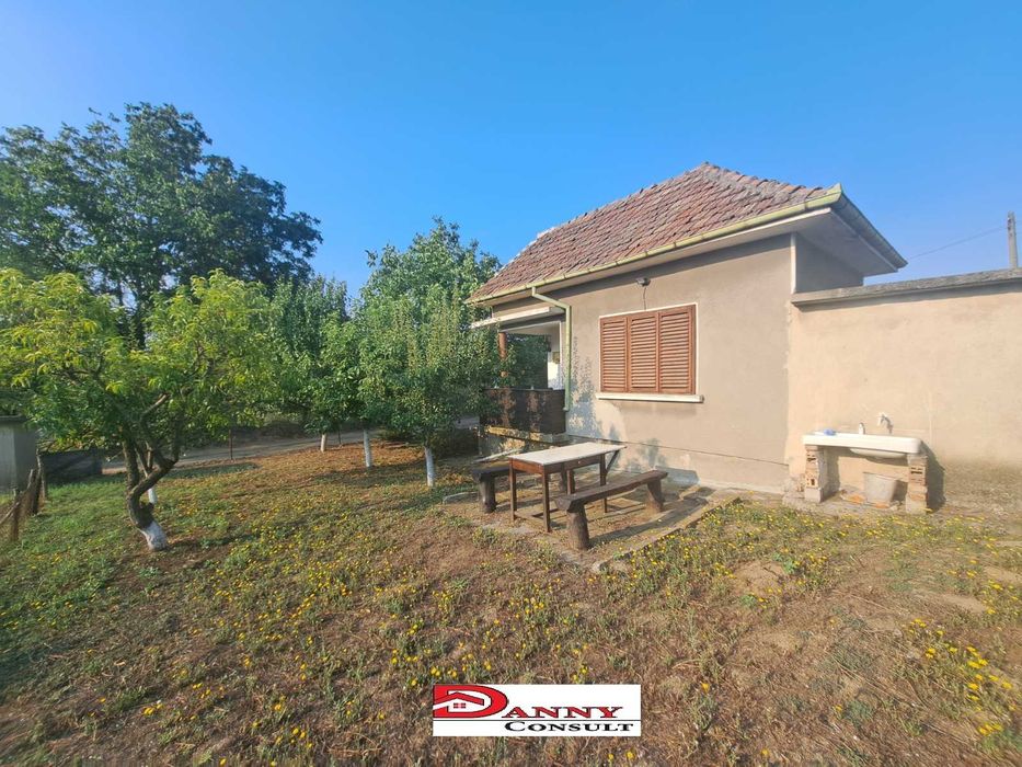 Продава се Къща в Велико Търново, Акация - 35 кв.м за 467 €/кв.м - Снимка #2