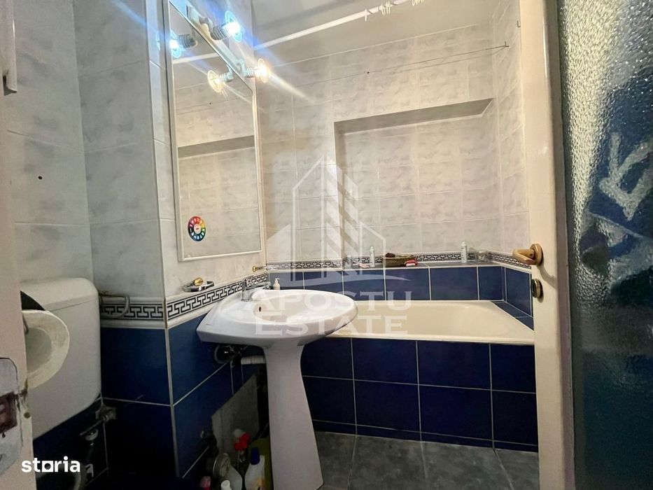 Apartament 4 camere de vanzare,decomandat,zona Fabric, Timisoara